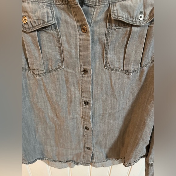 Cloth & Stone Anthropologie Chambray Button Down Shirt - Picture 3 of 7